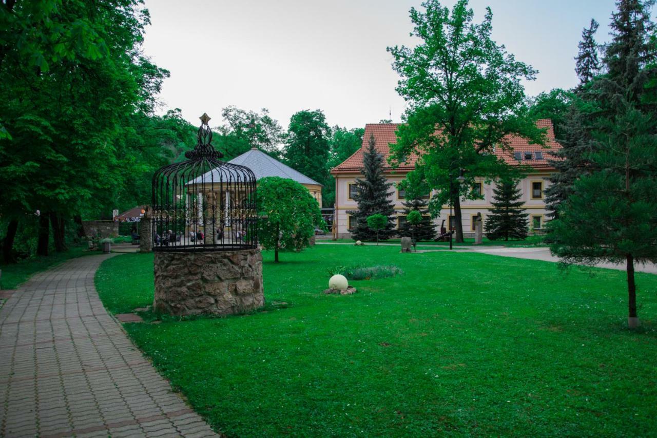 Grand Spa Holiday Home Sklené Teplice Eksteriør bilde