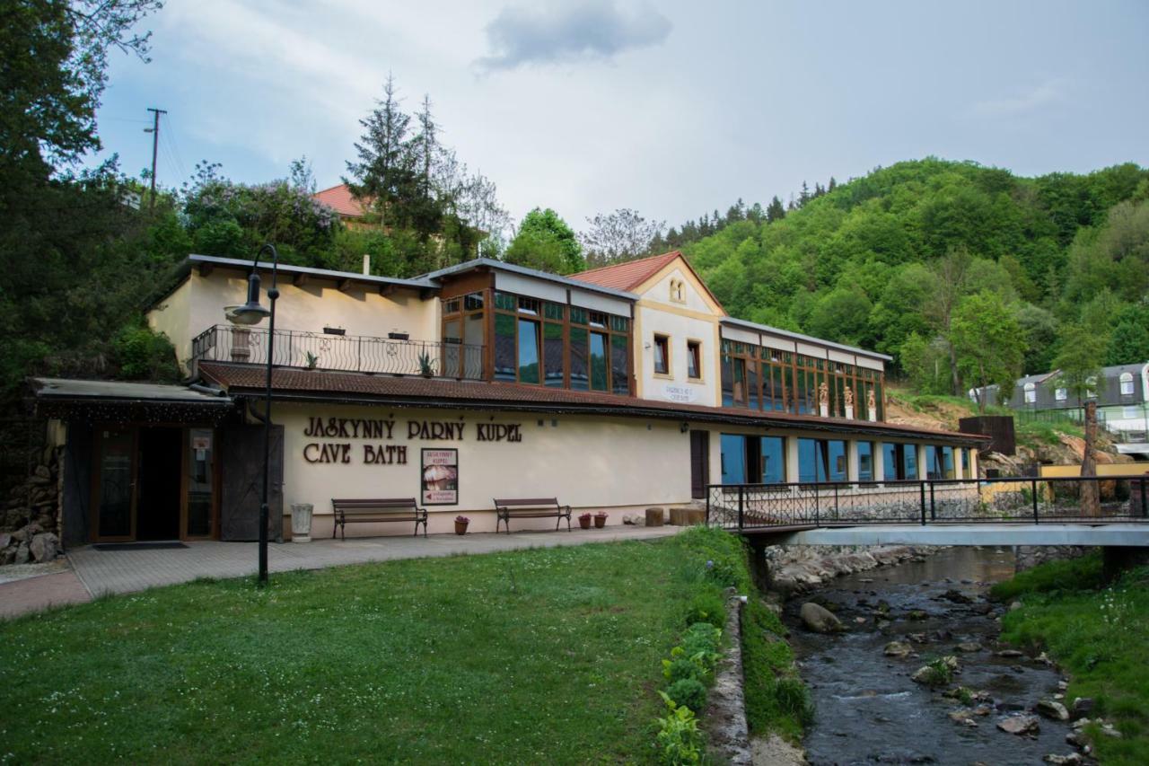 Grand Spa Holiday Home Sklené Teplice Eksteriør bilde